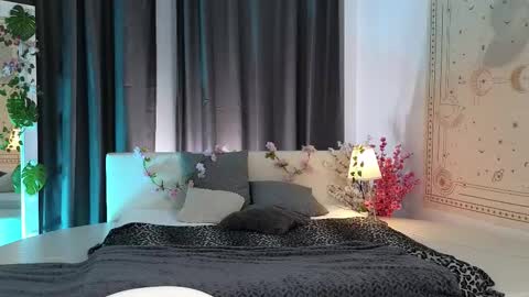 Vamp  online show from March 3, 2025, 11:44 am