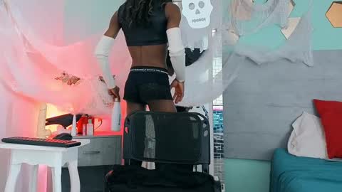 Snapshot of darkcandyboy chatting on October 29, 2025, 12:51 pm darkcandyboy online show from October 29, 2025, 12:51 pm