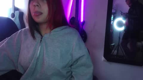 Snapshot of darkclothes chatting on February 25, 2025, 12:13 pm darkclothes online show from February 25, 2025, 12:13 pm