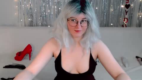 Kelly online show from September 26, 2025, 7:01 am