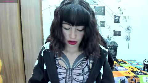 Snapshot of darkkittenuwu chatting on February 23, 2025, 7:17 pm Hi Im Yuri independent modelhelp me get my 111 hands upuwu online show from February 23, 2025, 7:17 pm