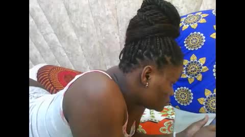 Snapshot of darknipples2 chatting on October 21, 2025, 11:00 am SHANICE online show from October 21, 2025, 11:00 am