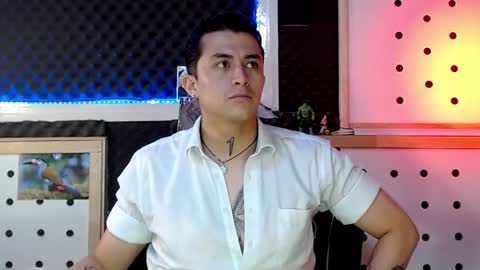 Snapshot of darko0717 chatting on December 31, 2024, 2:58 pm DARKO0717 online show from December 31, 2024, 2:58 pm