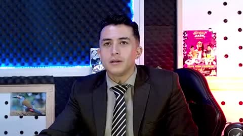 Snapshot of darko0717 chatting on January 11, 2025, 1:32 pm DARKO0717 online show from January 11, 2025, 1:32 pm