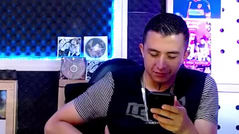 Snapshot of darko0717 chatting on February 17, 2025, 6:15 pm DARKO0717 online show from February 17, 2025, 6:15 pm