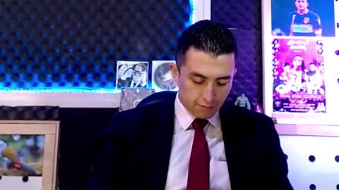 Snapshot of darko0717 chatting on February 19, 2025, 4:22 pm DARKO0717 online show from February 19, 2025, 4:22 pm