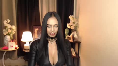 HAPPY BIRTHDAY MISTRESS MADRIANA online show from January 17, 2025, 5:42 am