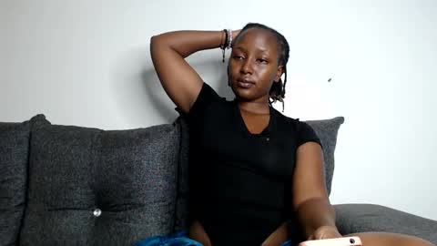 Snapshot of darktanqueen chatting on March 4, 2025, 6:39 pm darktanqueen online show from March 4, 2025, 6:39 pm