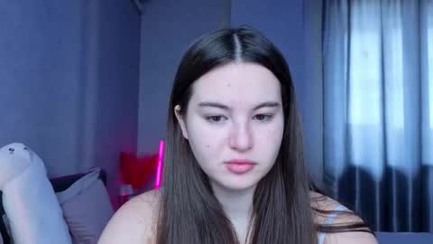 darlenedolce online show from October 25, 2025, 10:01 am