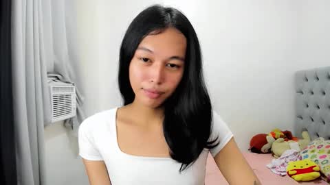 Snapshot of darling_sweetheartxx chatting on September 12, 2025, 12:00 am YOUR ATHENA online show from September 12, 2025, 12:00 am