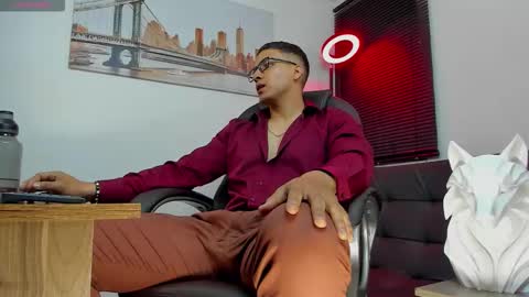 Snapshot of dash_bukoski chatting on September 15, 2025, 11:32 am Dash online show from September 15, 2025, 11:32 am