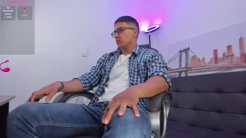 Snapshot of dash_bukoski chatting on September 29, 2025, 11:48 am Dash online show from September 29, 2025, 11:48 am