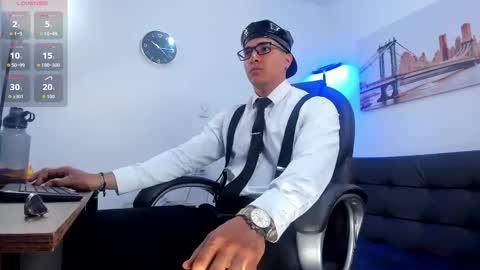 Snapshot of dash_bukoski chatting on October 7, 2025, 11:18 am Dash online show from October 7, 2025, 11:18 am