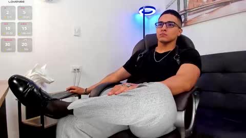 Snapshot of dash_bukoski chatting on October 26, 2025, 12:55 pm Dash online show from October 26, 2025, 12:55 pm