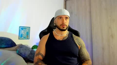 Snapshot of dave_max93 chatting on November 11, 2025, 3:28 am DAVE MAX online show from November 11, 2025, 3:28 am