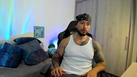 Snapshot of dave_max93 chatting on November 12, 2025, 3:40 am DAVE MAX online show from November 12, 2025, 3:40 am