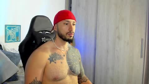 Snapshot of dave_max93 chatting on November 13, 2025, 9:52 am DAVE MAX online show from November 13, 2025, 9:52 am