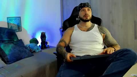 Snapshot of dave_max93 chatting on November 23, 2025, 3:06 am DAVE MAX online show from November 23, 2025, 3:06 am