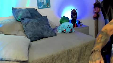 Snapshot of dave_max93 chatting on November 26, 2025, 2:51 pm DAVE MAX online show from November 26, 2025, 2:51 pm