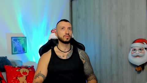 Snapshot of dave_max93 chatting on December 4, 2025, 9:51 am DAVE MAX online show from December 4, 2025, 9:51 am