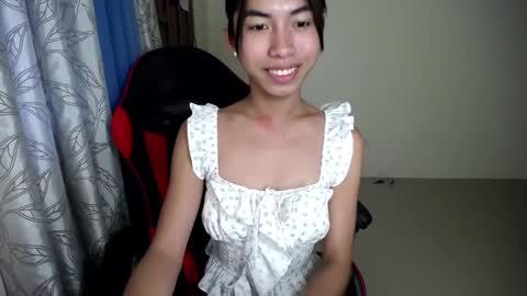 Snapshot of daveboyyy chatting on December 15, 2025, 11:09 pm Scarlet thesexiest online show from December 15, 2025, 11:09 pm