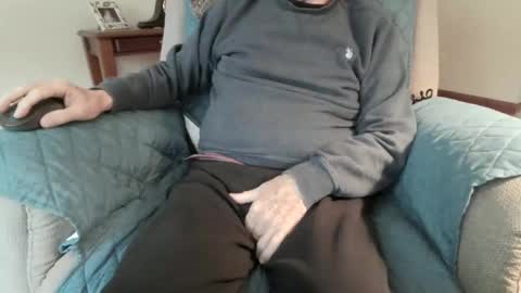 david480800 online show from November 3, 2025, 4:08 pm