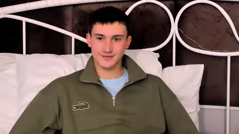 Snapshot of david__diamond chatting on November 29, 2025, 4:32 pm David online show from November 29, 2025, 4:32 pm