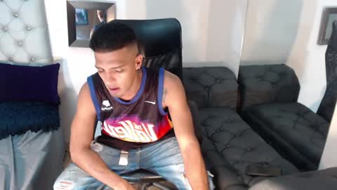 david_bandercock online show from December 22, 2024, 11:11 am