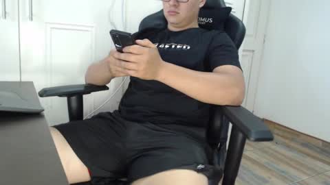 Snapshot of david_smit_ chatting on January 27, 2025, 3:18 pm david smit online show from January 27, 2025, 3:18 pm