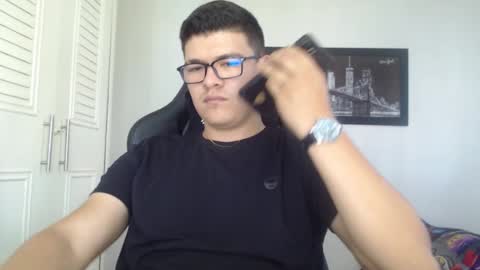 Snapshot of david_smit_ chatting on January 31, 2025, 3:11 pm david smit online show from January 31, 2025, 3:11 pm