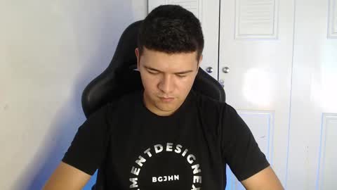 Snapshot of david_smit_ chatting on September 13, 2025, 7:24 pm david smit online show from September 13, 2025, 7:24 pm