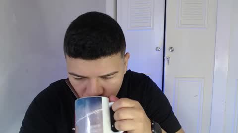 Snapshot of david_smit_ chatting on October 12, 2025, 3:22 pm david smit online show from October 12, 2025, 3:22 pm