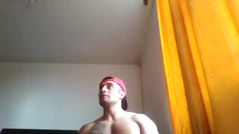 Snapshot of davidcr89 chatting on February 16, 2025, 9:16 pm davidcr89 online show from February 16, 2025, 9:16 pm