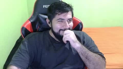 Snapshot of daviddelz chatting on November 23, 2025, 8:58 am David online show from November 23, 2025, 8:58 am