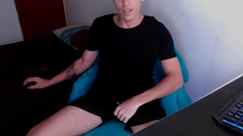 davidsalazar33 online show from March 5, 2025, 2:46 am