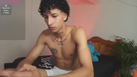 Estiven online show from March 6, 2025, 10:04 pm