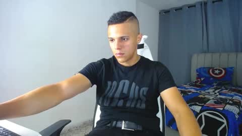 Snapshot of davisito7 chatting on February 10, 2025, 2:41 am David Angel online show from February 10, 2025, 2:41 am