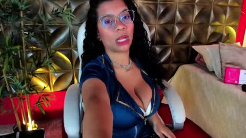 Dayanne online show from September 21, 2025, 1:57 pm