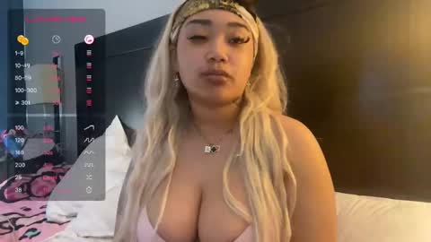 dayqueen1 online show from January 20, 2025, 9:53 pm