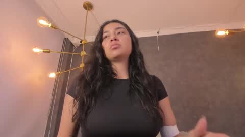 DAYRA ANGELS online show from November 7, 2025, 5:24 pm