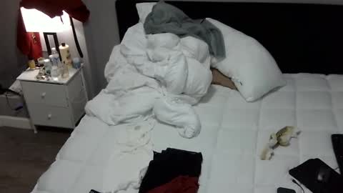 DCrush online show from February 28, 2025, 10:28 pm