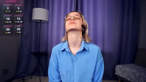 Charlie 18yo online show from September 16, 2025, 6:25 am