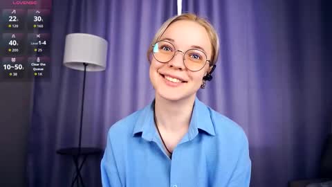 Charlie 18yo online show from September 30, 2025, 6:18 am