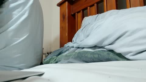 deanofflove221000 online show from December 20, 2024, 2:52 am