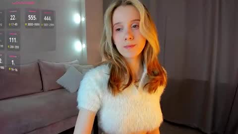 Snapshot of dearly_emily chatting on January 9, 2025, 7:31 am Emily GMT2 Mon 10 AM - 4 PM Wed 10 AM - 4 PM Thu 10 AM - 4 PM Fri 10 AM - 4 PM Sat 10 AM - 4 PM online show from January 9, 2025, 7:31 am