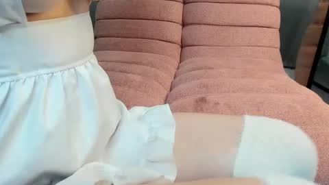 Snapshot of dearly_emily chatting on February 2, 2025, 11:30 am Emily GMT2 Mon 10 AM - 4 PM Wed 10 AM - 4 PM Thu 10 AM - 4 PM Fri 10 AM - 4 PM Sat 10 AM - 4 PM online show from February 2, 2025, 11:30 am
