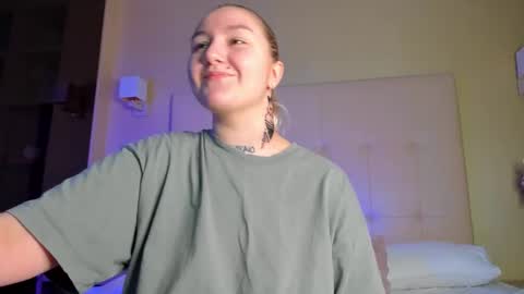 Debbie Mon Tue Fri Sun Sat GMT 3 1000am - 0400pm  online show from October 21, 2025, 5:13 pm