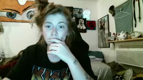 DEBBIE online show from November 22, 2025, 4:11 am