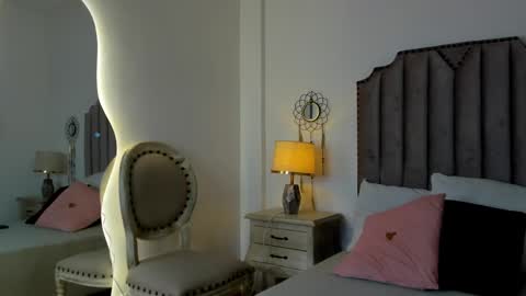 Debora online show from February 28, 2025, 5:48 pm