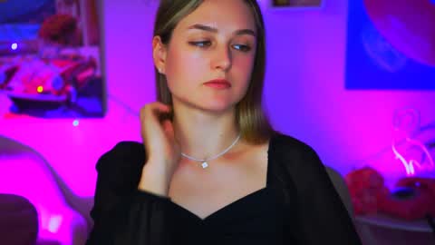 Snapshot of deboralarson chatting on January 22, 2025, 11:34 am Debora online show from January 22, 2025, 11:34 am